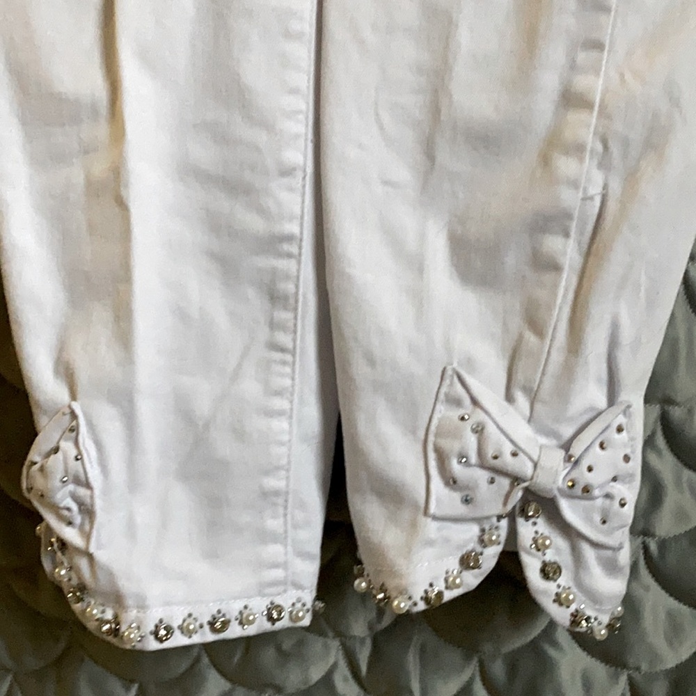 FRANK LYMAN WHITE ANKLE JEANS-NWOT SZ LG